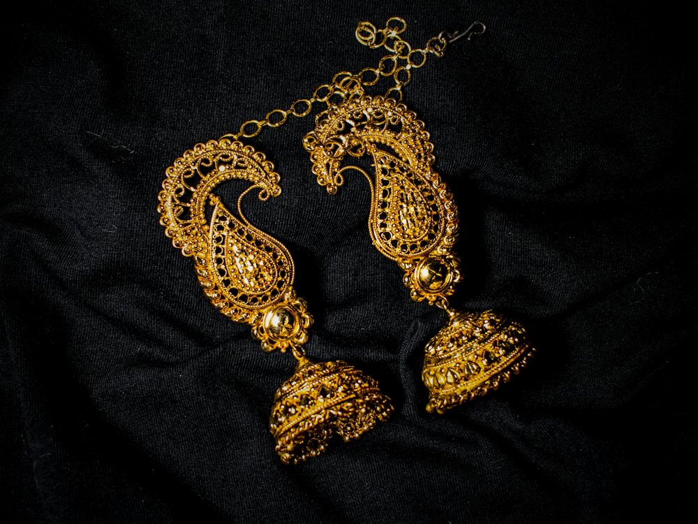 earrings we buy, in any condition